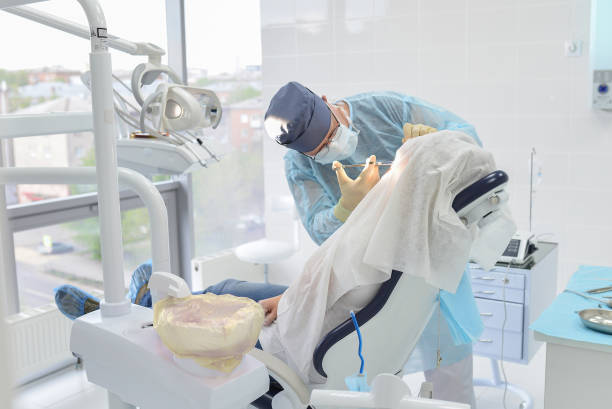 Best Dentist for Tooth Abscess  in Mledgevle, IL